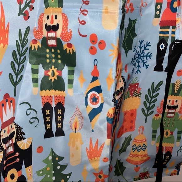 Feifeiyu Christmas Apron with Nutcracker Print - Picture 3 of 6